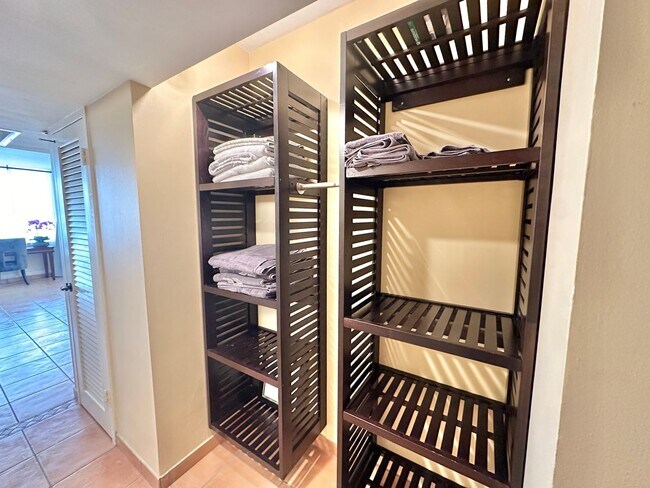 Building Photo - Furnished Studio for Rent in the iconic oceanfront Decoplage Condominium: where the ocean meets L...