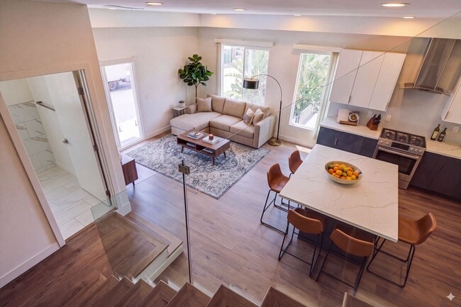 Building Photo - 2821 Virginia Rd