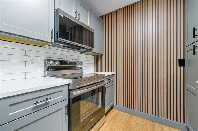 Building Photo - 1181 Starline Dr