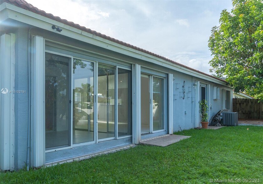Building Photo - 5571 NW 102nd Ct