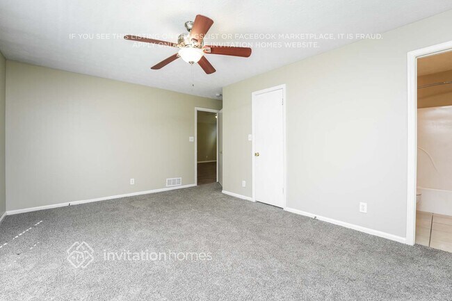 Building Photo - 1501 Sundale Dr