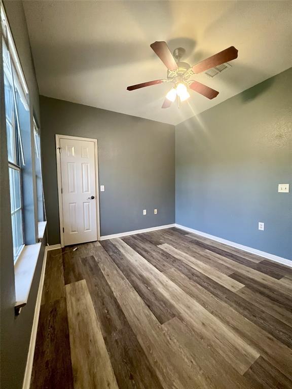 Building Photo - 1307 Walnut Ave