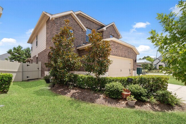 Building Photo - 16451 Rosary Pea Pl