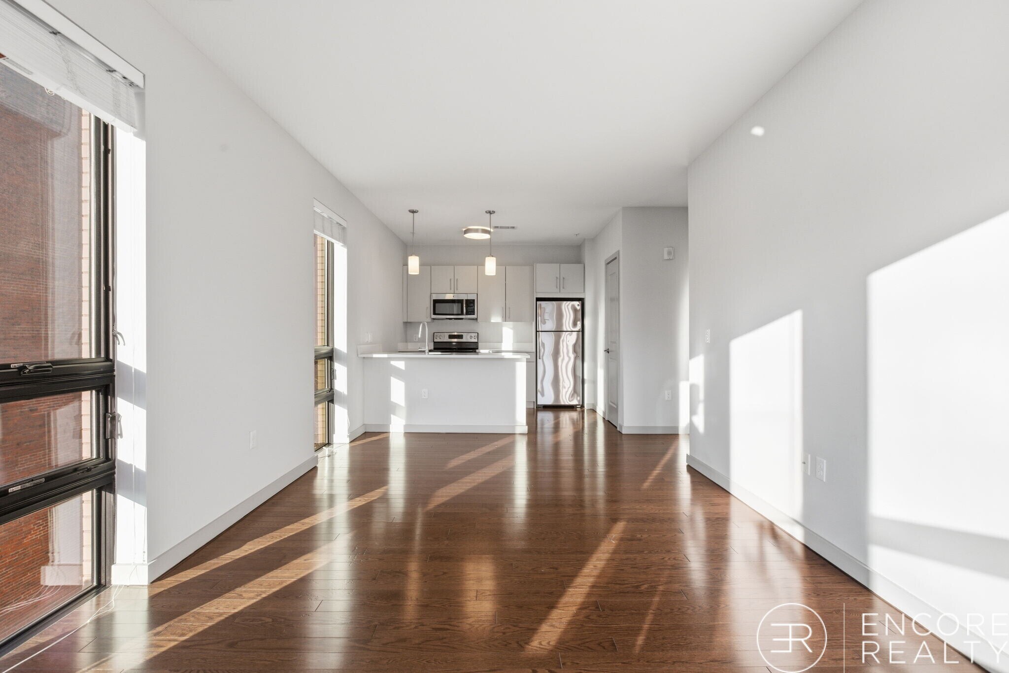 Building Photo - 45 Marion St