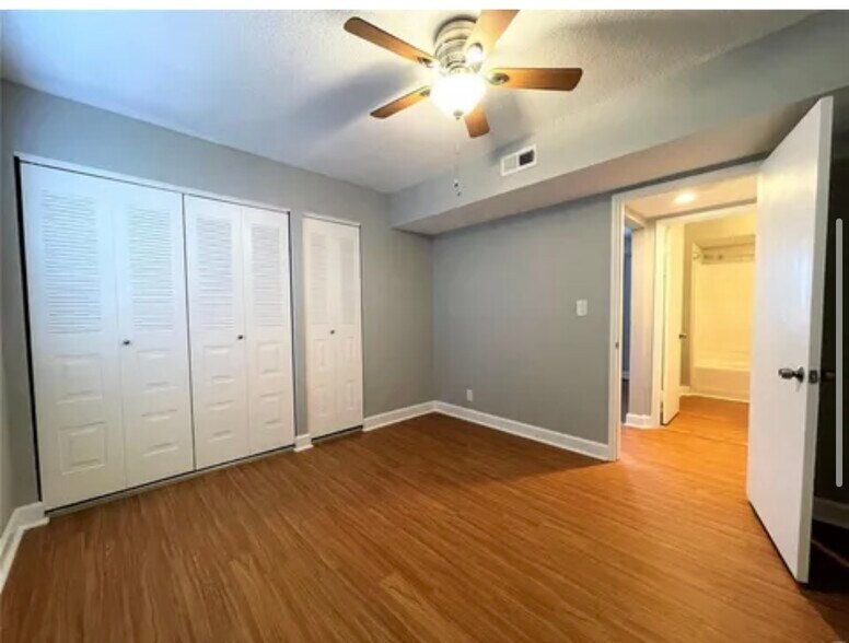Building Photo - 9053 Wrenwood Ln