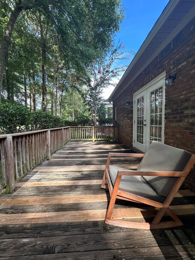 Building Photo - Tartan Pines, Rosemount Court, Enterprise, AL