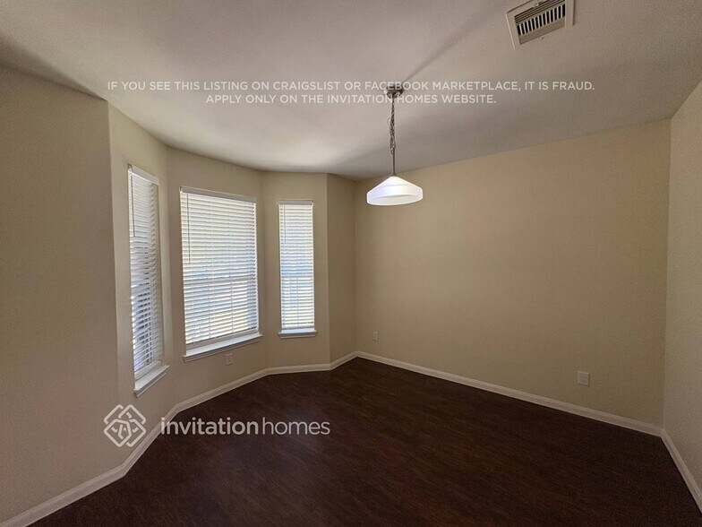 Building Photo - 13529 Raintree Dr