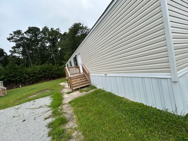 Building Photo - 127 Hubert Blvd