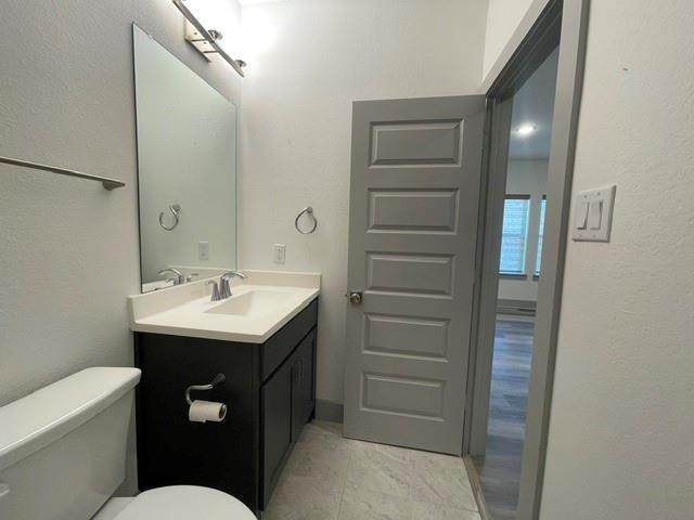 Building Photo - 4801 Park View Pl