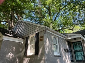 Building Photo - 2020 Courtland Pl