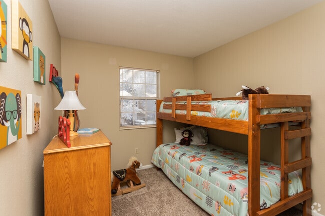 3BR, 1.5BA - Westville - 1006 SF - Commons at Springfield