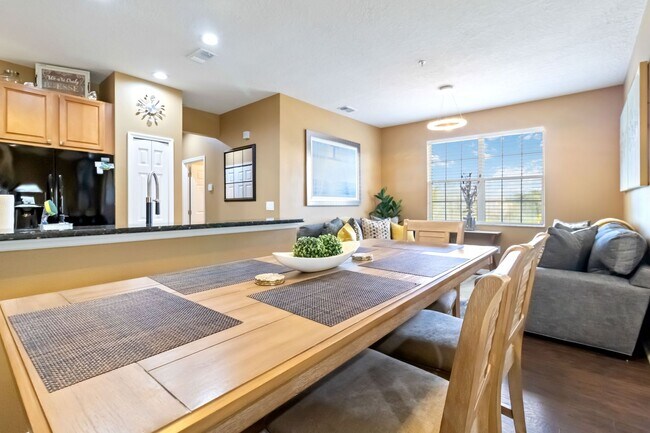 Building Photo - 8086 Moonstone Dr