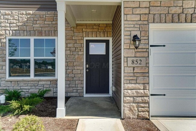 Building Photo - 852 Sunny Vale Dr