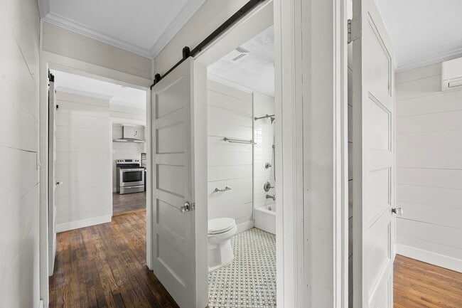 Building Photo - 1036 Jackson St