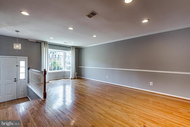Building Photo - 8508 Blue Bird Woods Ct
