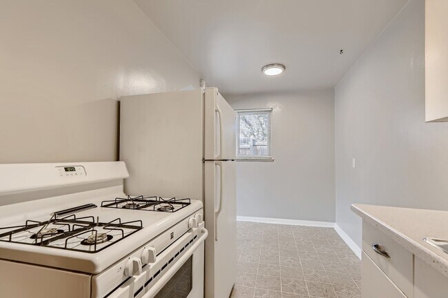 Building Photo - Cozy One Bedroom Condo in Westminster
