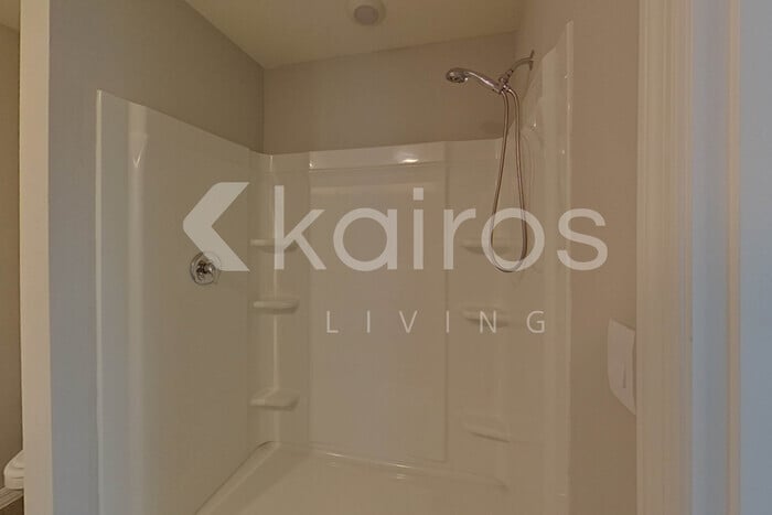 Building Photo - 8657 SW 43rd Ter