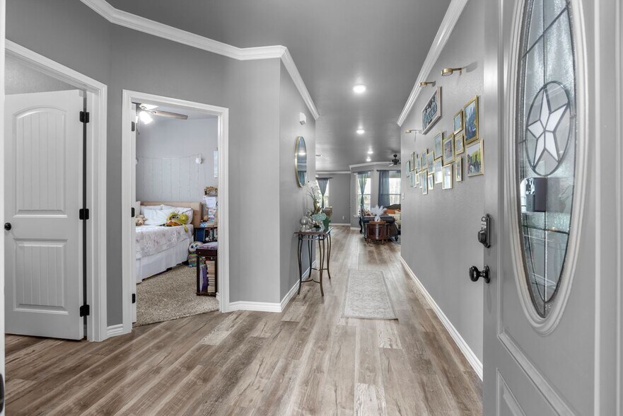 Building Photo - 2124 Blackhawk Lp