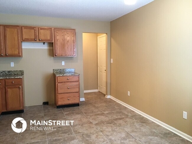 Building Photo - 6081 Bannister Ct