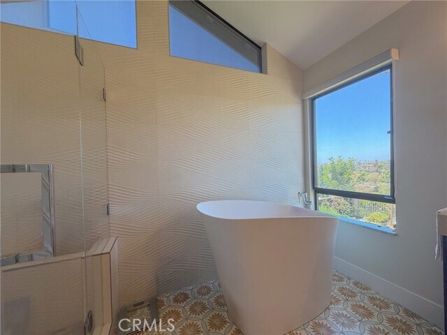 Building Photo - 25651 Del Norte