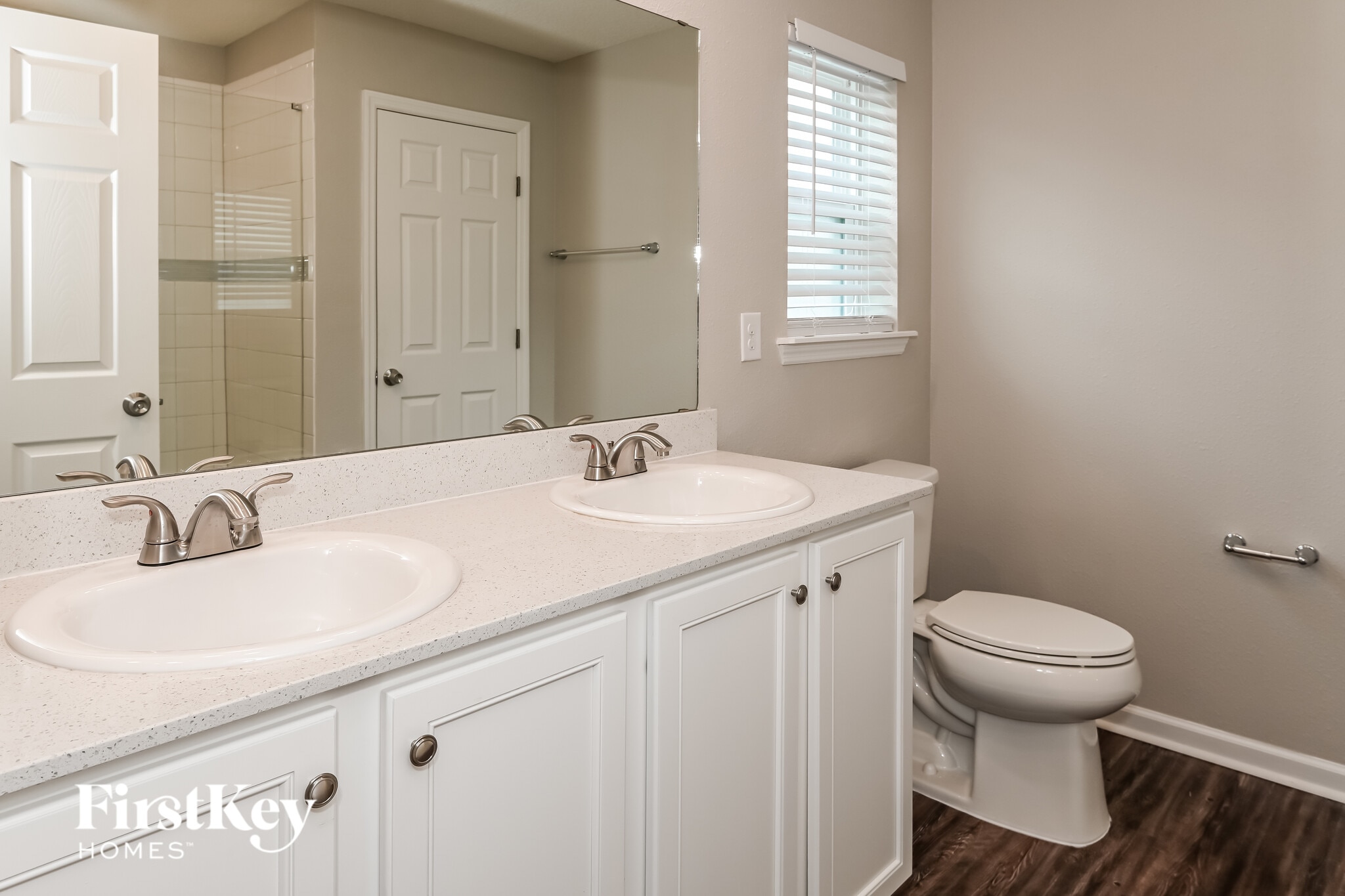 Building Photo - 242 Santorini Ct