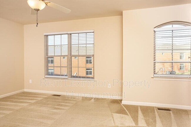 Building Photo - 3838 Nadia Ln