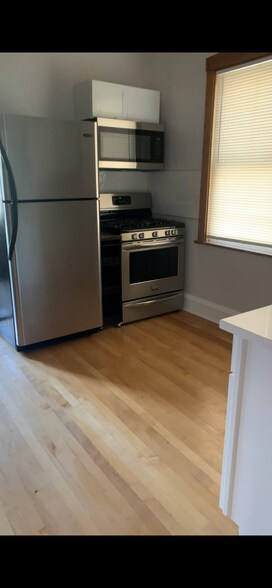 Building Photo - 4904 N Marmora Ave