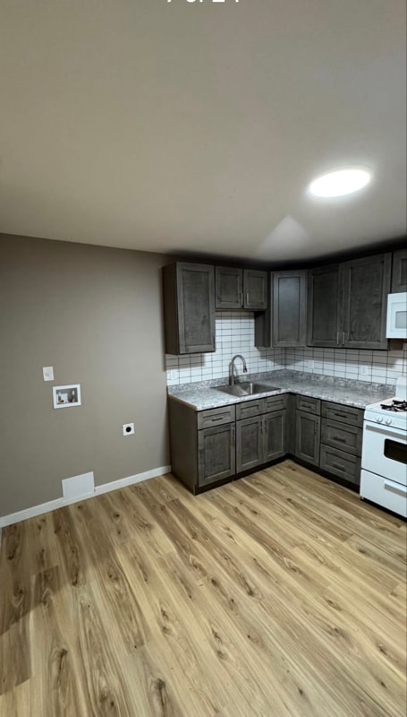 Building Photo - 1145 St Rose Ln