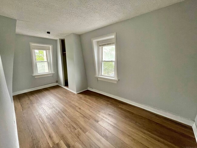 Building Photo - 58 Sylvan Ave