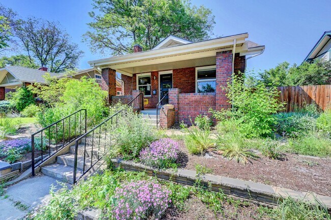 Building Photo - $3,700- Charming and Updated 4 bed, 3 bath Home in West Highland Denver!