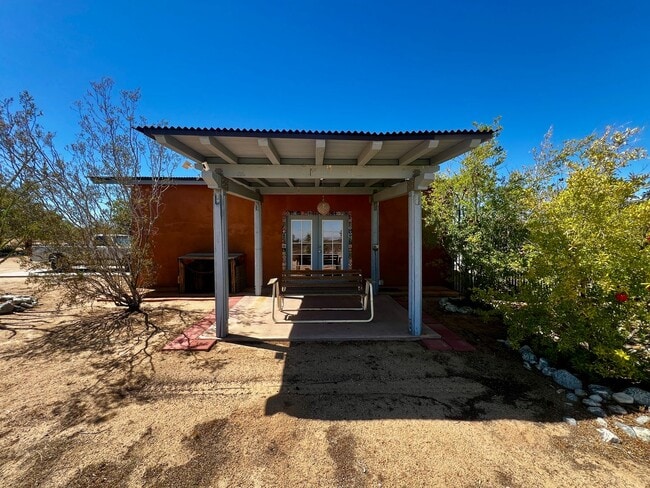 Building Photo - Charming 3-Bedroom Home for Rent in Lander...