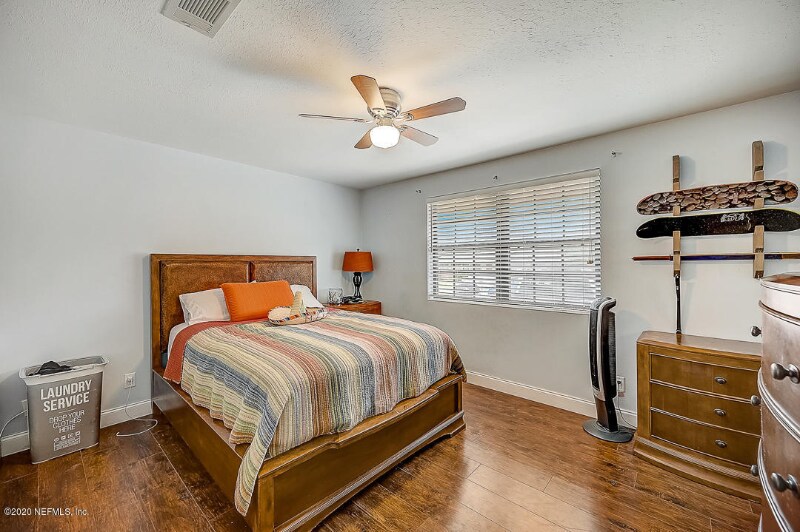 Building Photo - 5556 Floral Ave