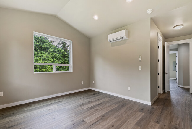 Master Bedroom with Attached Master Bath and Master Closet - 1563 Mt Baker Hwy