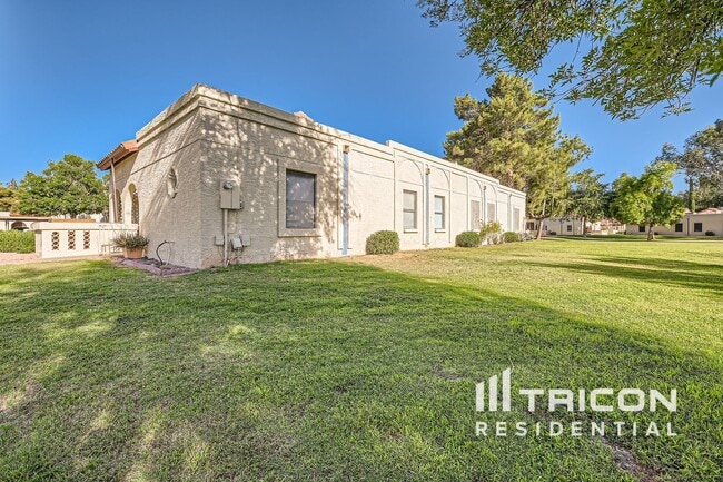 Building Photo - 5136 E Evergreen St