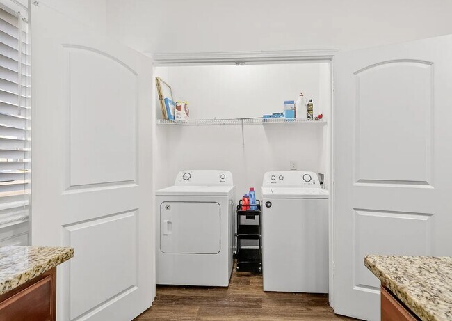 Building Photo - 147 Ofner Dr