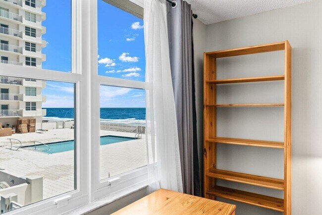 Building Photo - 4511 S Ocean Blvd