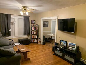 Building Photo - NO FEE!!!!! 1.5 Bed in Watertown with parking & in-unit laundry!!!