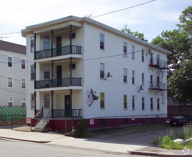 Building Photo - 202-204 Chapin Ave