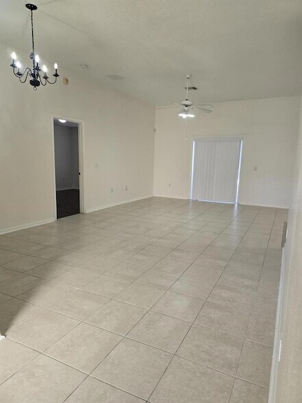 Building Photo - 307 Erie Ct