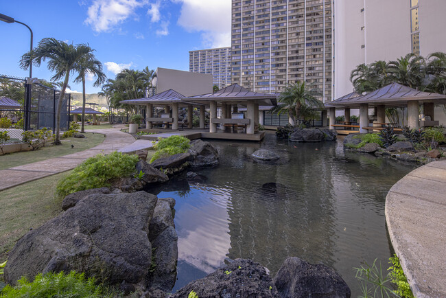 Large Pond Area - 1212 Nuuanu Ave