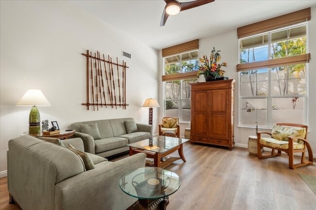 Building Photo - 67 Ahekolo St