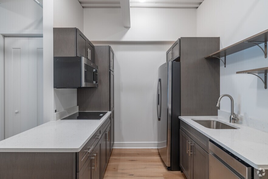 Studio - 555SF - Kitchen - The Apartments at 101 North Queen