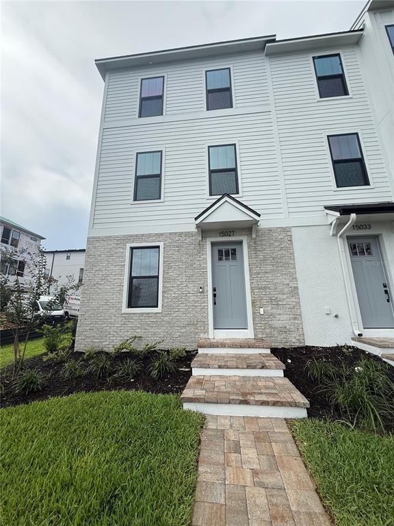 Building Photo - 15027 Groveside Rd