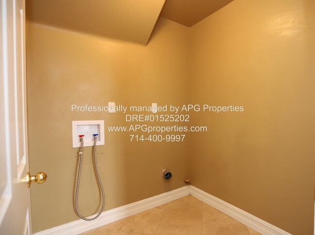 Building Photo - 1126 N Euclid St