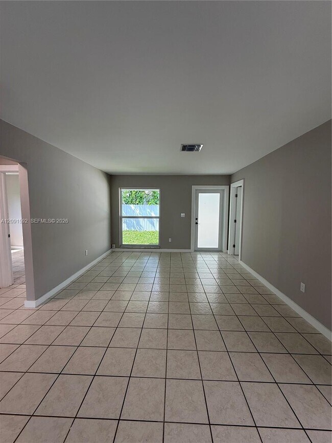 Building Photo - 19433 SW 103rd Ct