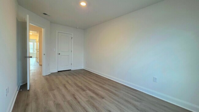 Building Photo - 670 Bolder Way
