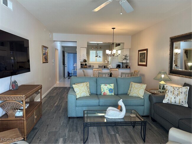 Building Photo - 16655 Lake Cir Dr