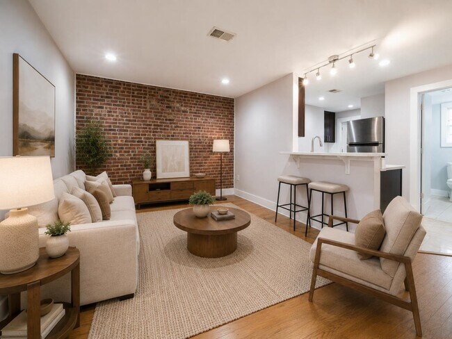 Building Photo - 165 Webster Ave