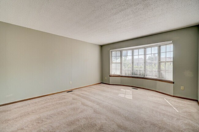 Building Photo - 3 Bed 2 Bath in Midwest City!