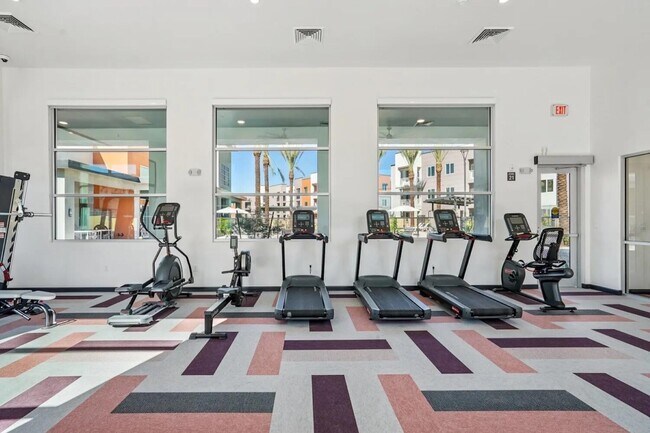 Building Photo - 1161 E O'Neil Dr